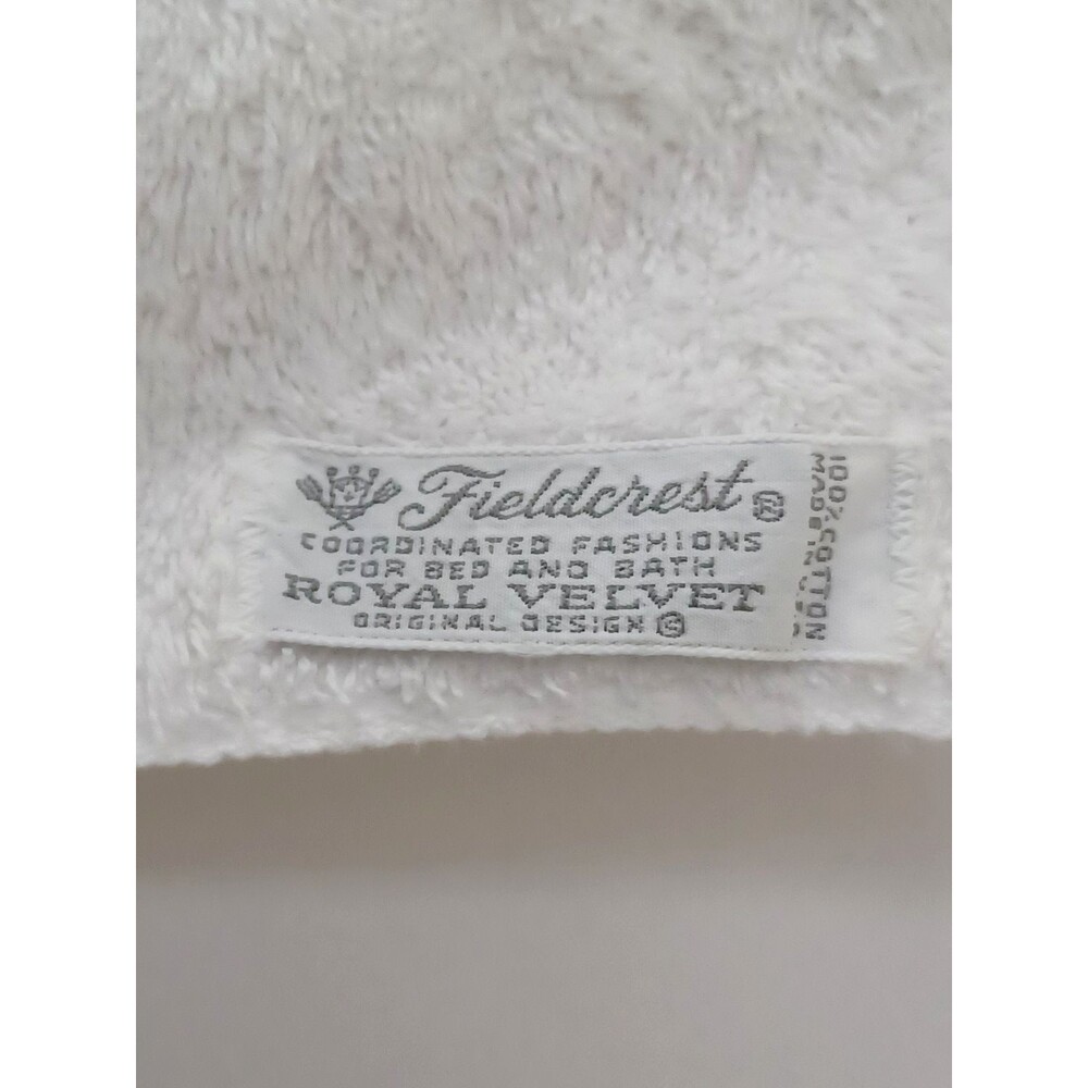 Vtg Fieldcrest Bath Towel Fringe 100% Cotton Royal Velvet 27x48” Floral Cottage - Picture 6 of 6